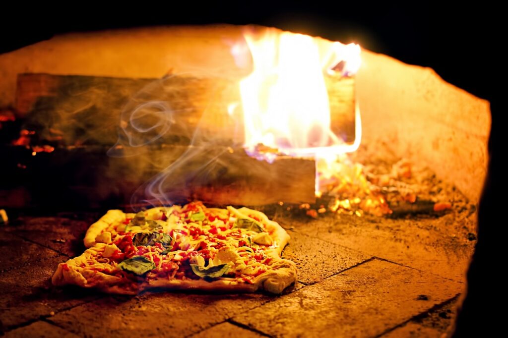 PizzaOn – Restaurant Ordering & Table Booking